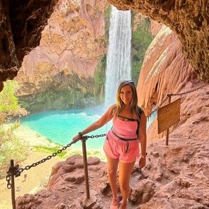 Meet your Posher, Denise